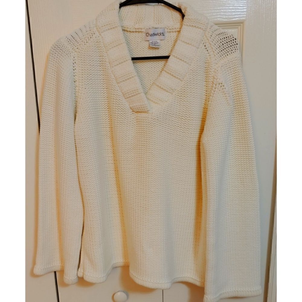 Women's Thick Warm Sweater by Chadwick's size XL, fits like L EUC